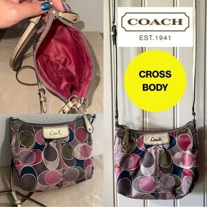 🤎COACH💜Colorful Monogrammed Logo Crossbody Bag